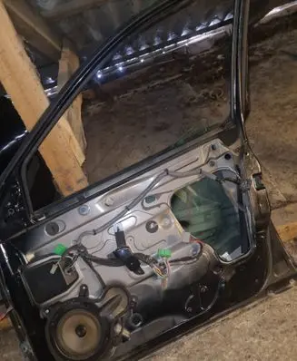 Volvo S60 Front door 