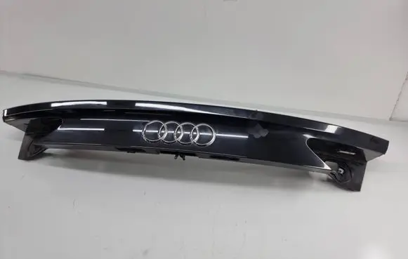 Audi A7 S7 4G Tailgate trim 4g8827086
