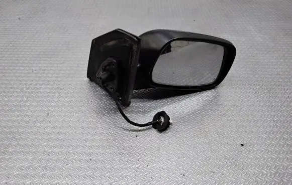 Toyota Corolla E120 E130 Front door electric wing mirror E11015440