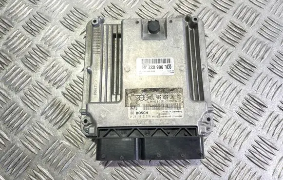 Audi A4 S4 B8 8K Engine control unit/module 03L906022JN 0281015318