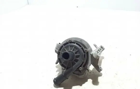 Polestar 2 Electric auxiliary coolant/water pump 32135207