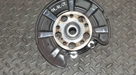 Mercedes-Benz SLC R172 Rear wheel hub