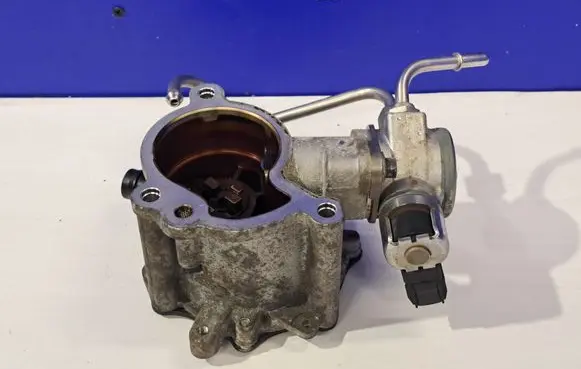 Volvo XC60 Vacuum pump 32208309 31480558