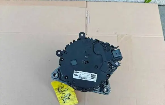 Fiat Panda III Generator/alternator 00521117580 720042716 2721297F