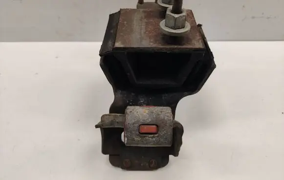 Ford F150 Gearbox mount 
