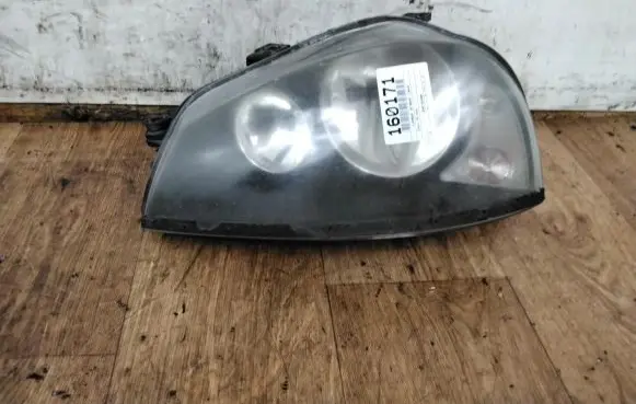 Seat Leon (1M) Headlight/headlamp