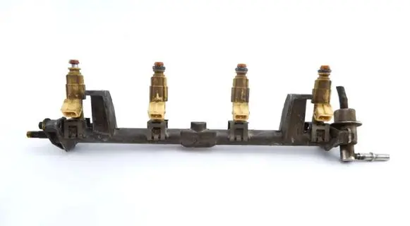 Ford Cougar Fuel injector supply line/pipe 