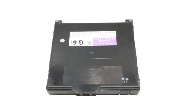 Toyota Auris 150 Central body control module 8922102320 MB2380008431