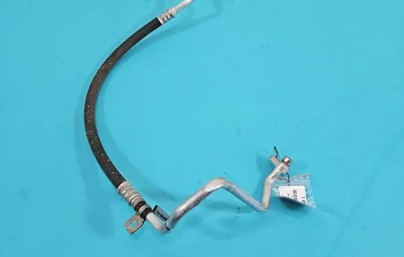 Air conditioning (A/C) pipe/hose