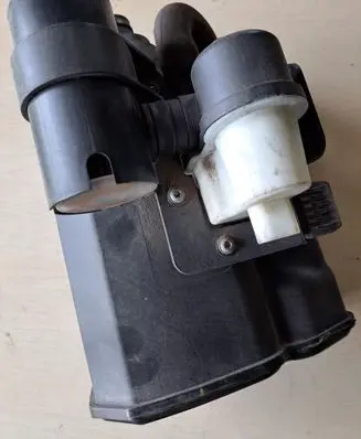 BMW X3 F25 Active carbon filter fuel vapour canister 7162865 7162350 7216548