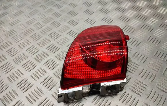 Citroen C3 Aircross Rear fog light 9683074580