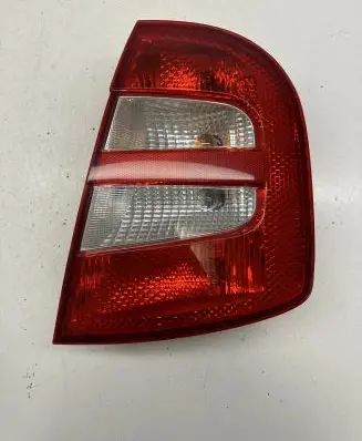 Skoda Fabia Mk1 (6Y) Rear/tail lights 6Y6945096B 6Y6945112B
