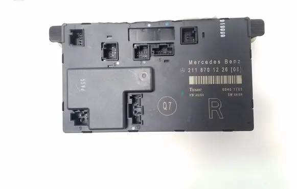 Mercedes-Benz E W211 Door control unit/module A2118701226