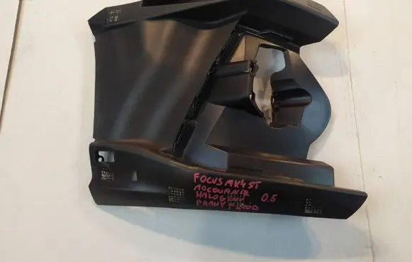 Ford Focus Fog light bracket JX7B17E888S