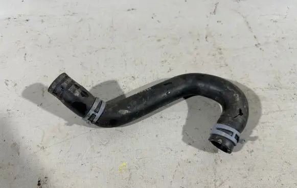 Porsche Cayenne (92A) Engine coolant pipe/hose 7P5815992