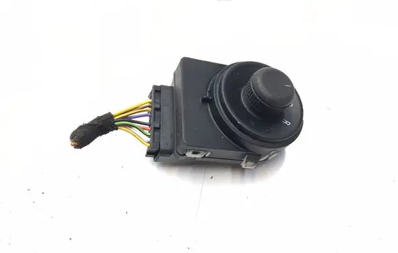 Opel Astra J Wing mirror switch 13271827 K1241