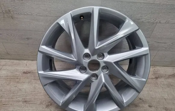 Seat Ibiza V (KJ) R17 alloy rim 6F0601025P