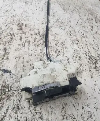 Seat Altea XL Front door lock