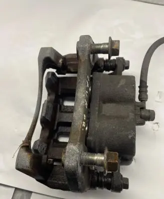 Honda CR-V Front brake caliper
