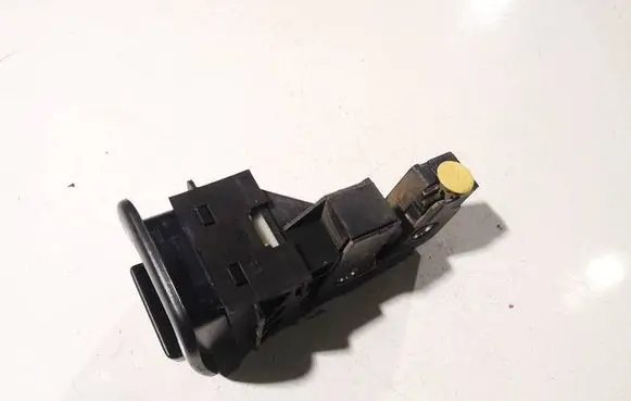 Renault Espace - Grand espace IV Seat back rest lock catch 3B0885737