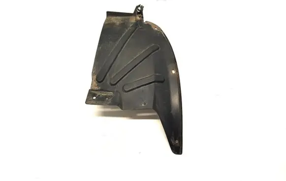 Rear arch fender liner splash guards
