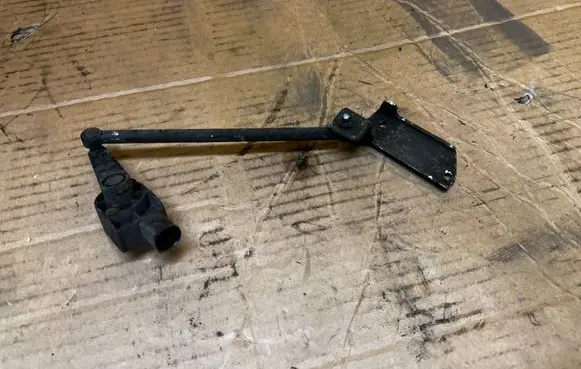 Mercedes-Benz G W461 W463 1st Gen Headlight/headlamp level sensor 