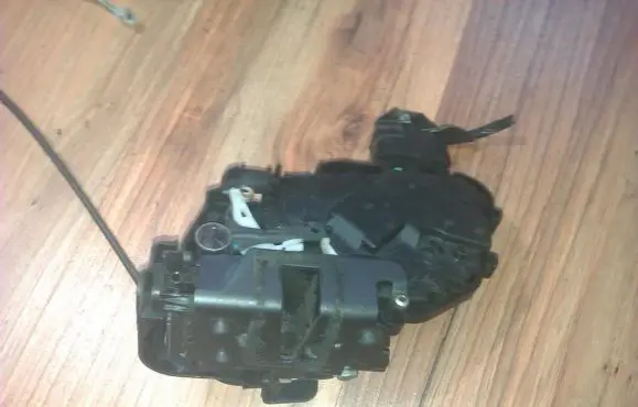 Front door lock