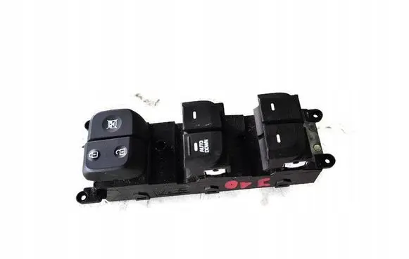 Hyundai i10 Electric window control switch