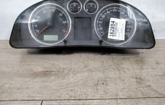 Volkswagen PASSAT B5.5 Speedometer (instrument cluster) 3B0920806