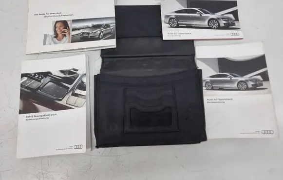 Audi A7 S7 4G Owners service history hand book 