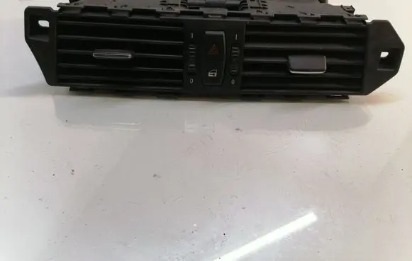 BMW 3 F30 F35 F31 Dash center air vent grill 6910734