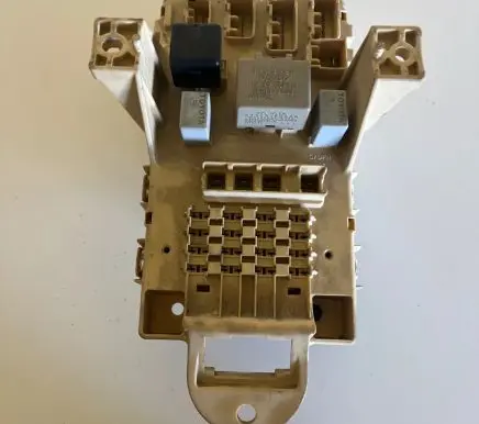 Toyota Yaris Fuse box set 827300D040 092742081004