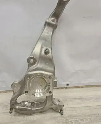 Mercedes-Benz S W222 Front wheel hub spindle knuckle A2223322001