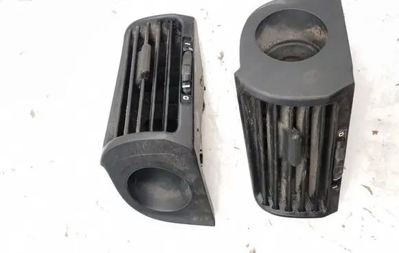 Dashboard side air vent grill/cover trim