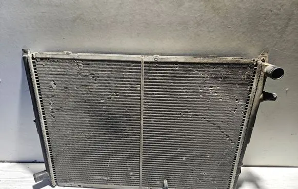 Coolant radiator