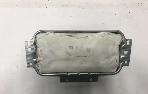 Mercedes-Benz GLS X166 Passenger airbag
