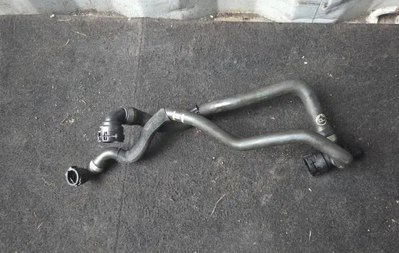 BMW X5 G05 Engine coolant pipe/hose 9894785 22322910