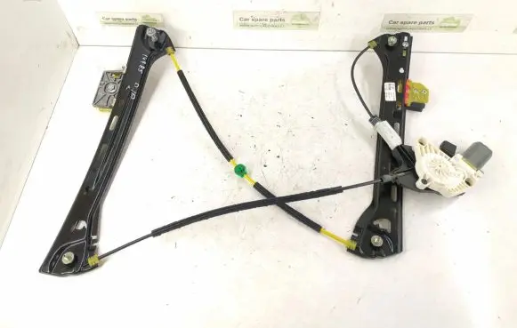 Mercedes-Benz C W205 Front door electric window regulator 2057206620 0009066206