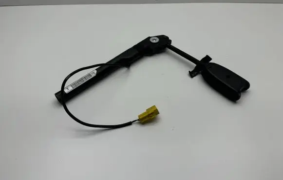Opel Astra J Front seatbelt buckle 13332664 618691900D 615349200C