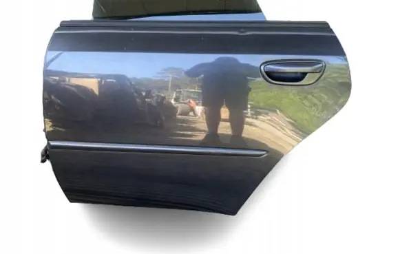Subaru Legacy Rear door