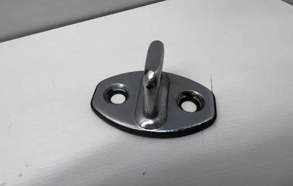 Volkswagen Touran II Front door lock loop/hook striker 5M0837033