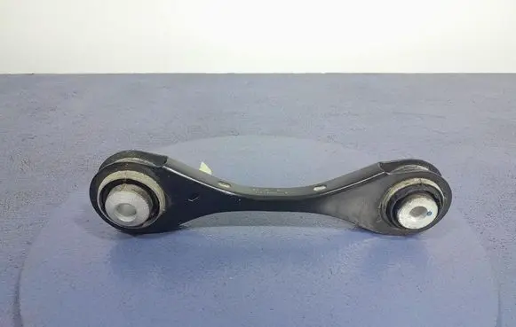 BMW X3 E83 Rear control arm 6871006