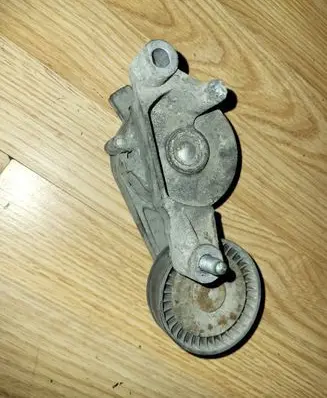 Audi A3 S3 8P Generator/alternator belt tensioner 03G903315A