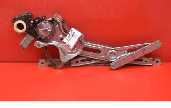 Toyota Auris E180 Front door window regulator with motor 8570202020