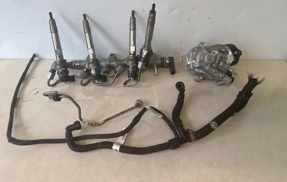 BMW 3 F30 F35 F31 Fuel injection system set 8511626 8514148 8514154