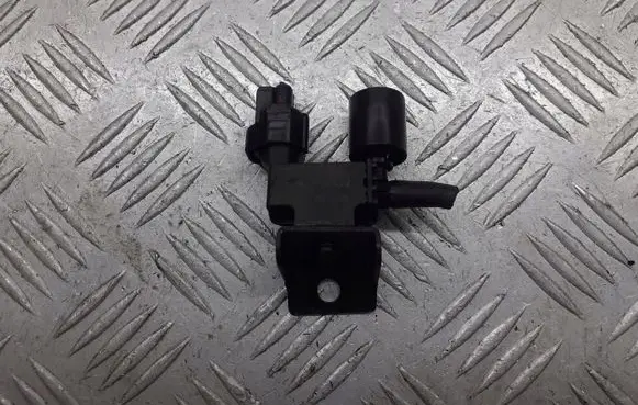 Toyota Corolla E120 E130 Turbo solenoid valve 90910-12232