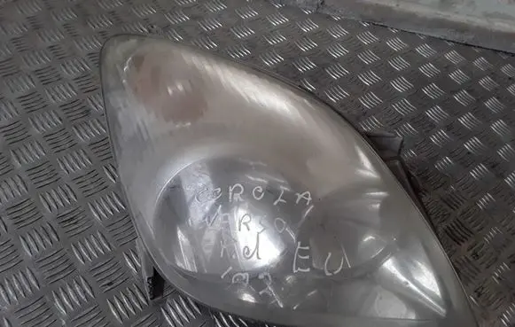 Toyota Corolla Verso E121 Headlight/headlamp NOCODE