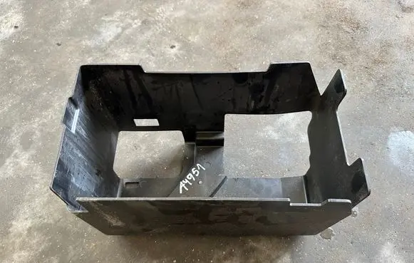 Battery box tray