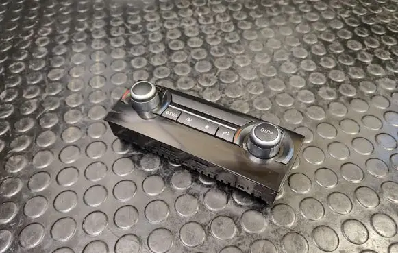 BMW 7 F01 F02 F03 F04 Climate control unit 9224789