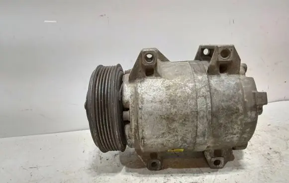 Volvo S60 Air conditioning (A/C) compressor (pump) 8684287 284E457S4